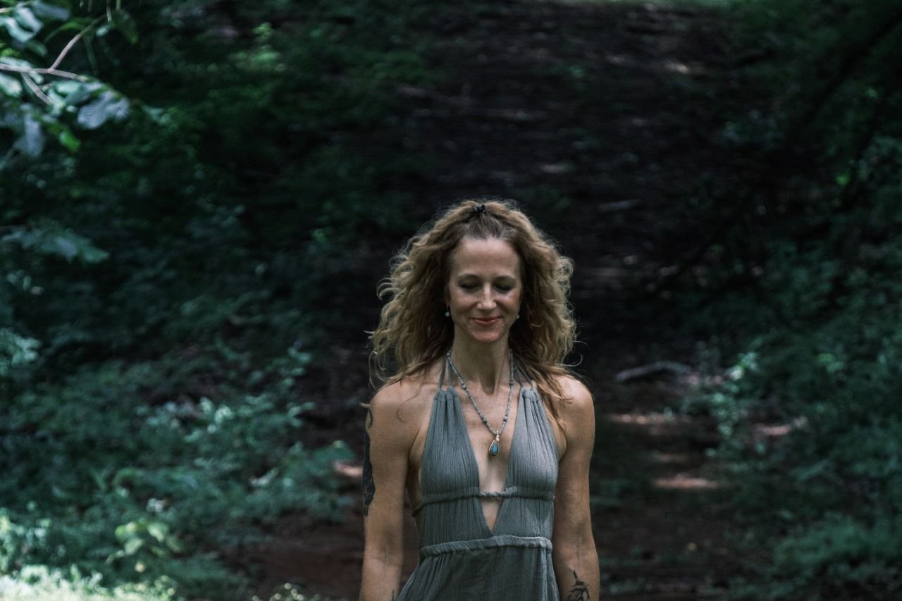 Mishy Matthews in nature